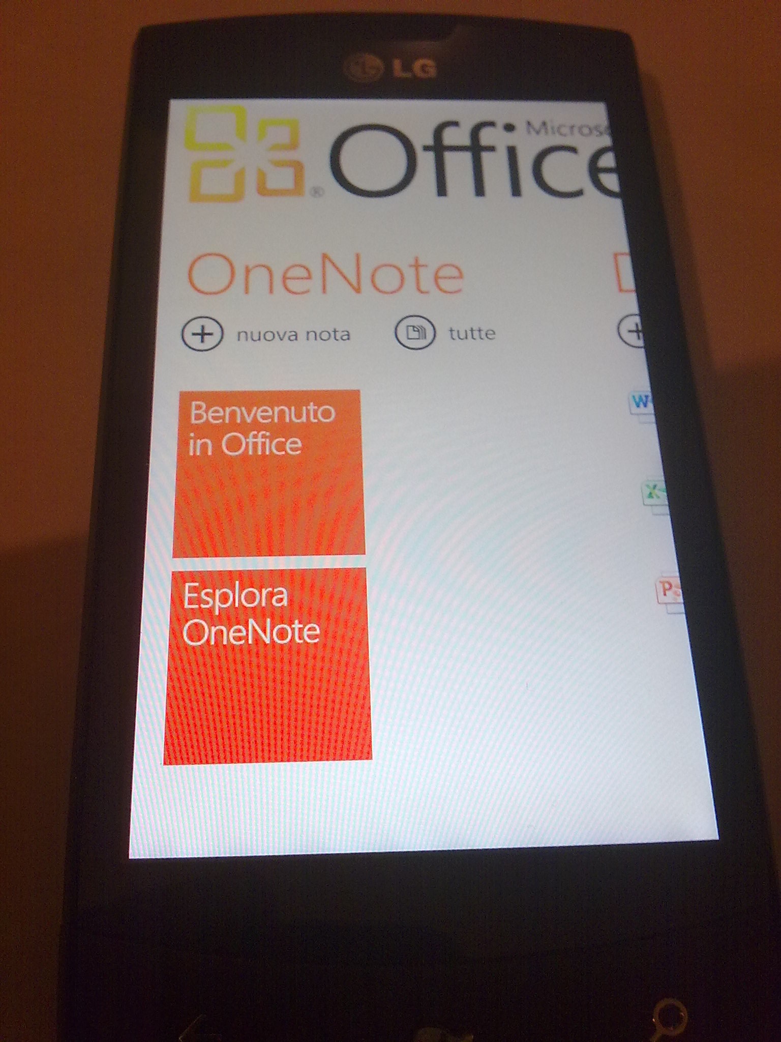 lg-optimus-7_office lg-optimus-7_office
