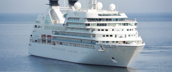 Cos'è il roaming marittimo e come evitare addebiti non richiesti quando si viaggia in nave